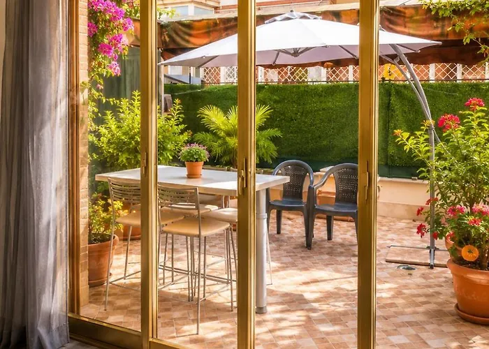 Aurelia Garden - Ergife, Vatican, San Pietro Apartment *